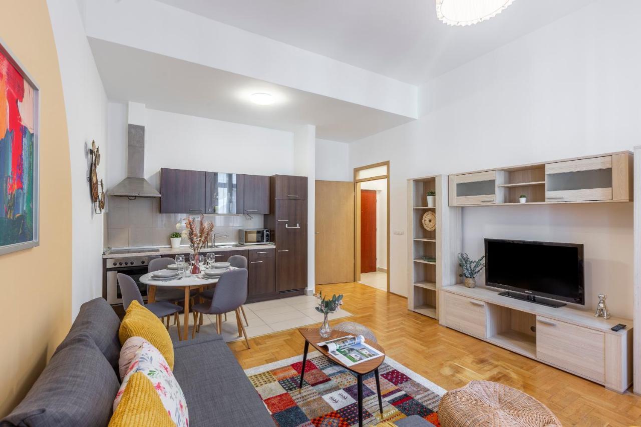 Central Gozsdu Apartment In The Party Street 부다페스트 외부 사진